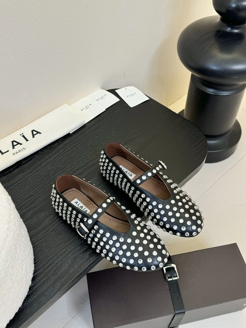 WellDesigned Othxr flat shoes 212503