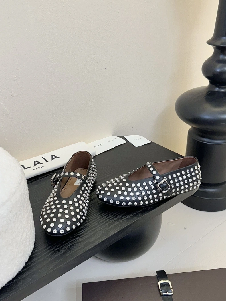 WellDesigned Othxr flat shoes 212503