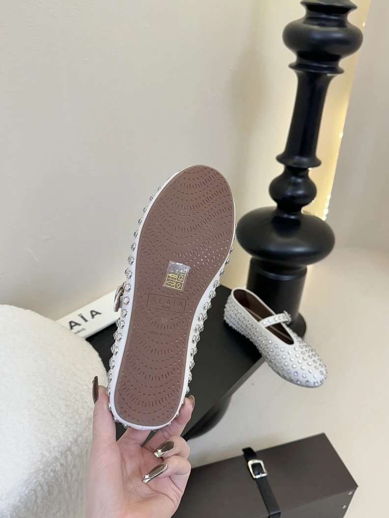 Fashionable Othxr flat shoes 212506