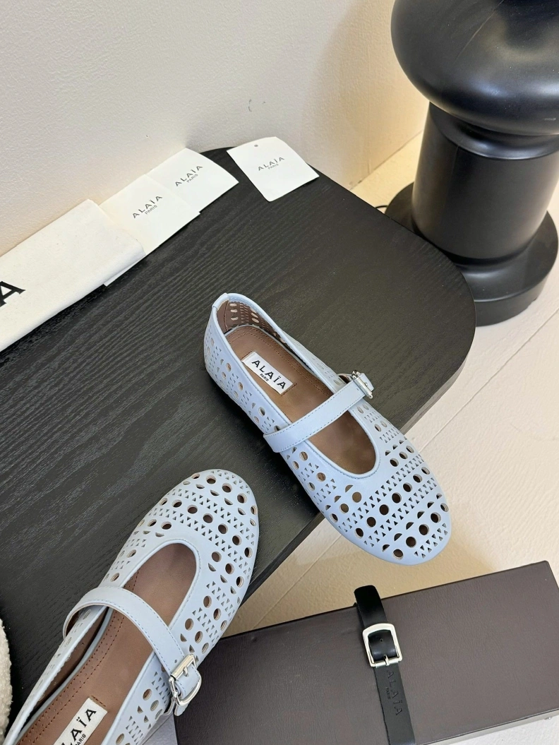 Timeless Othxr flat shoes 212498