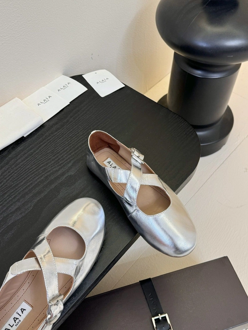 Efficient Othxr flat shoes 212500