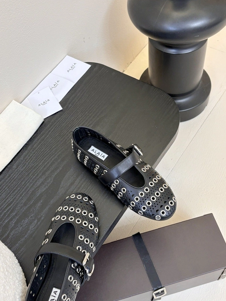 Efficient Othxr flat shoes 212495