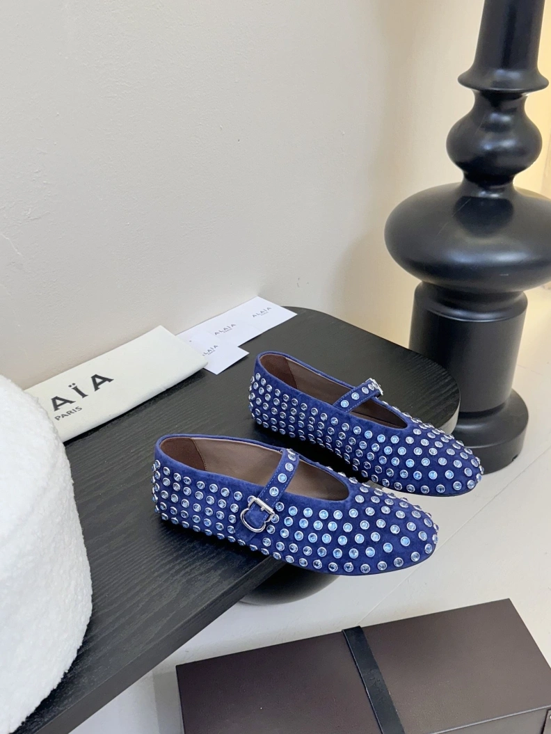 Othxr flat shoes Resilient 212490