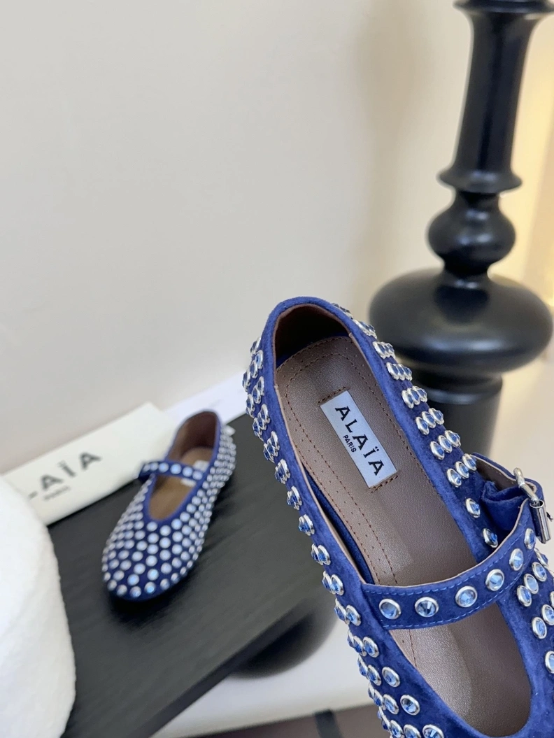 Othxr flat shoes Resilient 212490