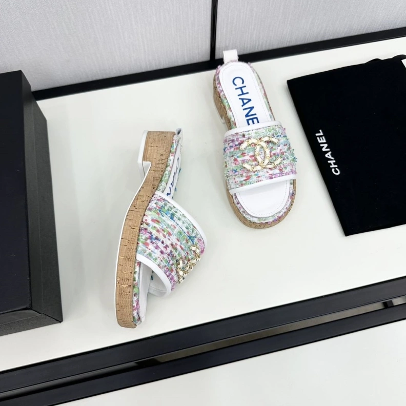 Modern Chxnxl Slippers 120137