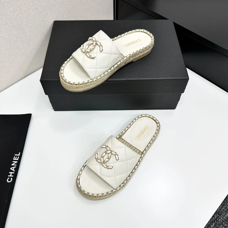 Affordable Chxnxl Slippers 120112