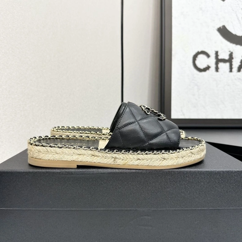 SportInspired Chxnxl Slippers 120113