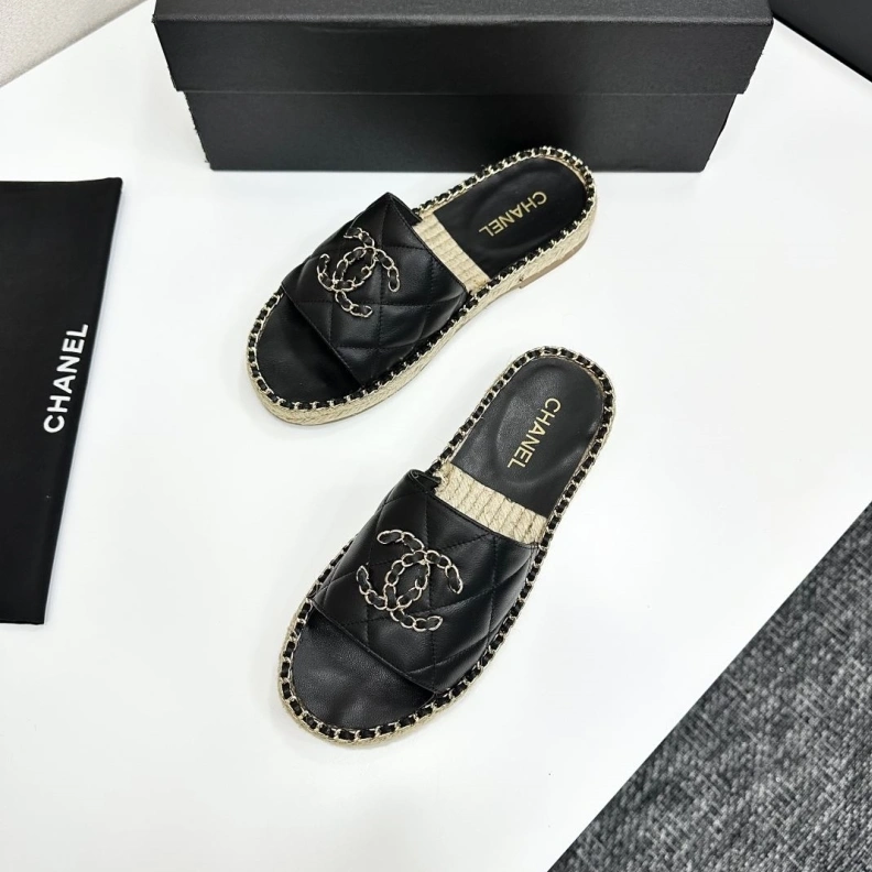 SportInspired Chxnxl Slippers 120113