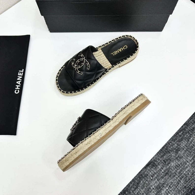 SportInspired Chxnxl Slippers 120113