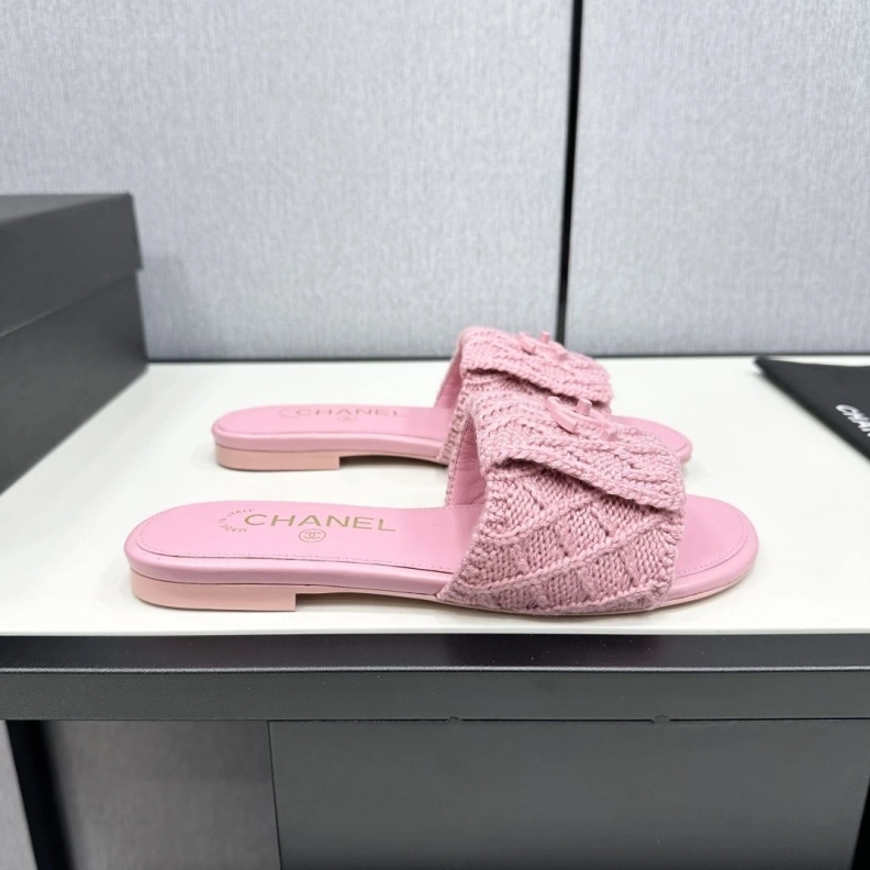 Breathable Chxnxl Slippers 120100