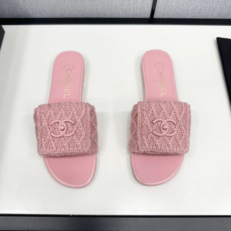 Breathable Chxnxl Slippers 120100