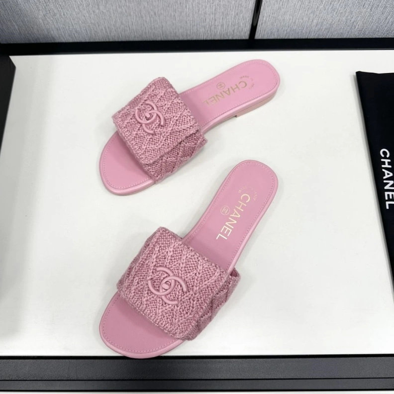 Breathable Chxnxl Slippers 120100