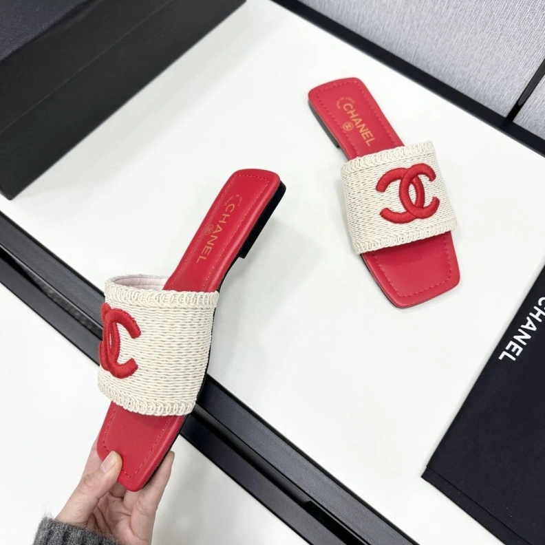 Chxnxl Slippers Bold 120091