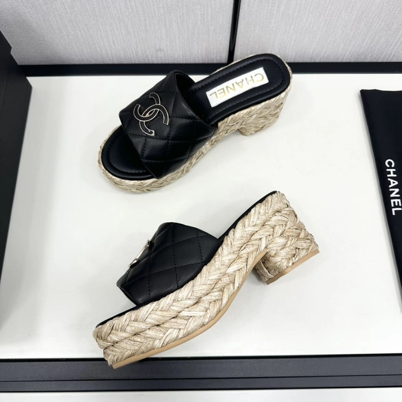 Reliable Chxnxl Slippers 120094