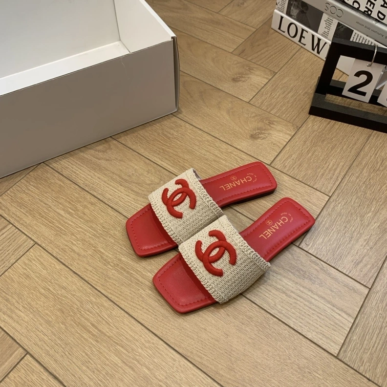 Reliable Chxnxl Slippers 120075