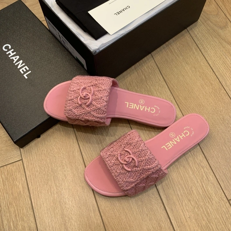 Comfortable Chxnxl Slippers 120052