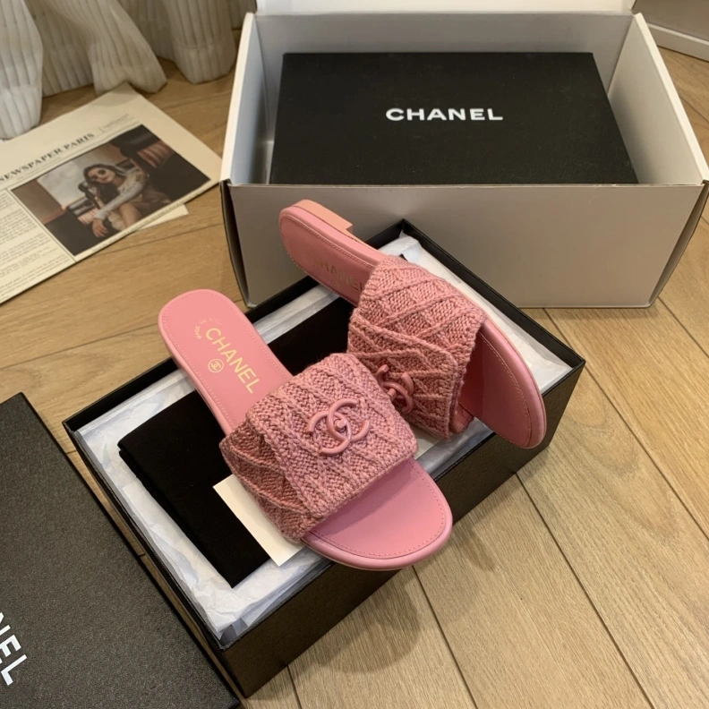 Comfortable Chxnxl Slippers 120052