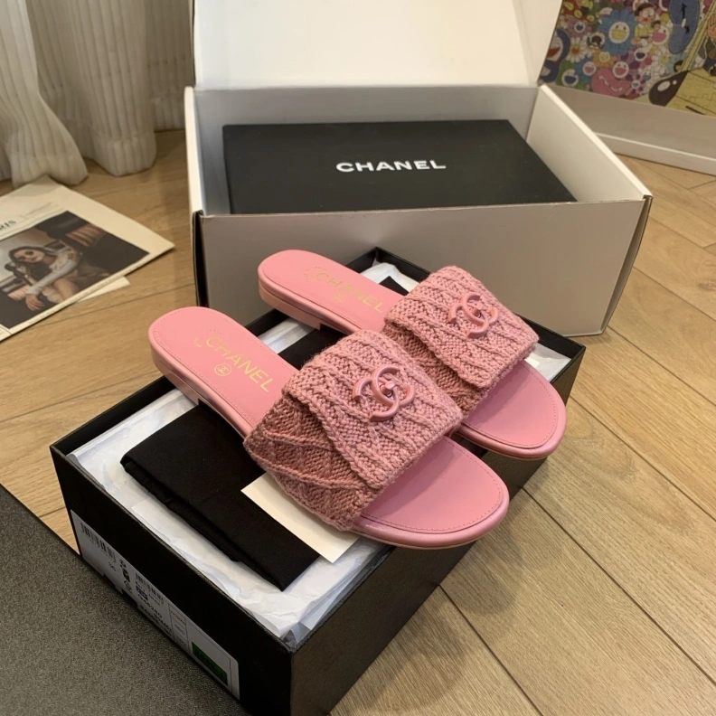 Comfortable Chxnxl Slippers 120052