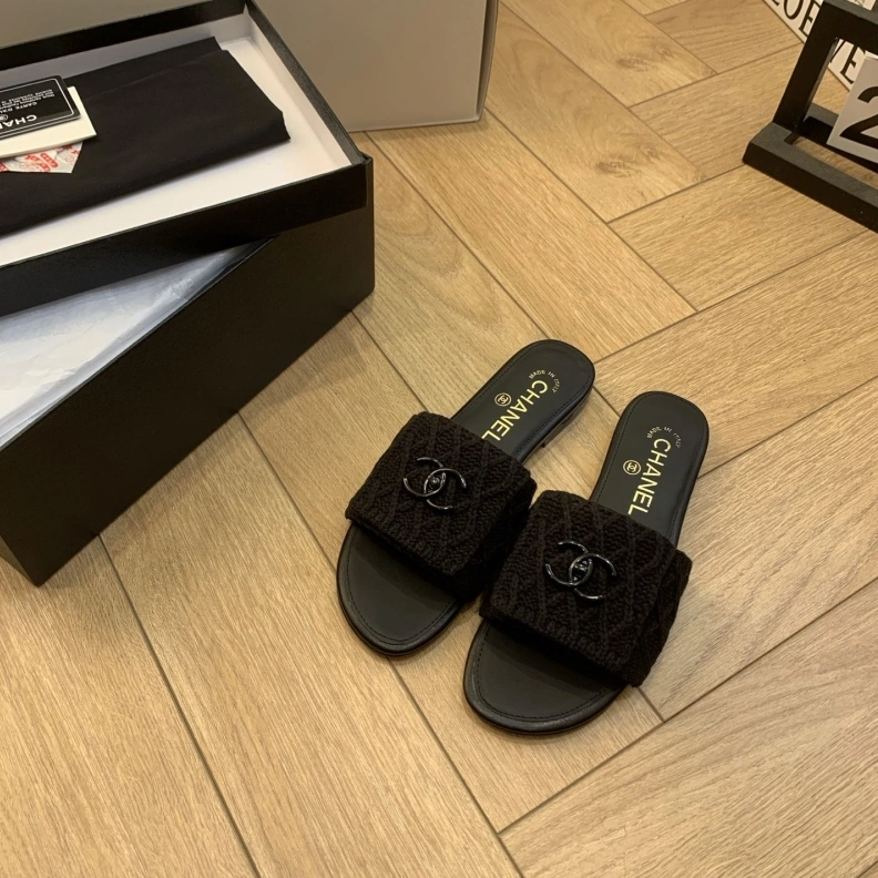Chxnxl Slippers Classic 120058