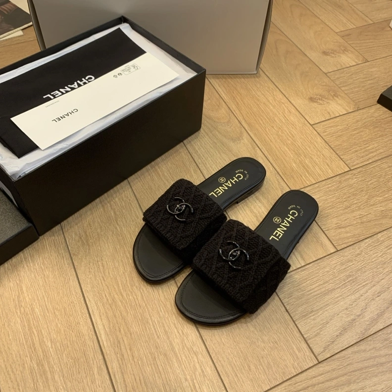 Chxnxl Slippers Classic 120058