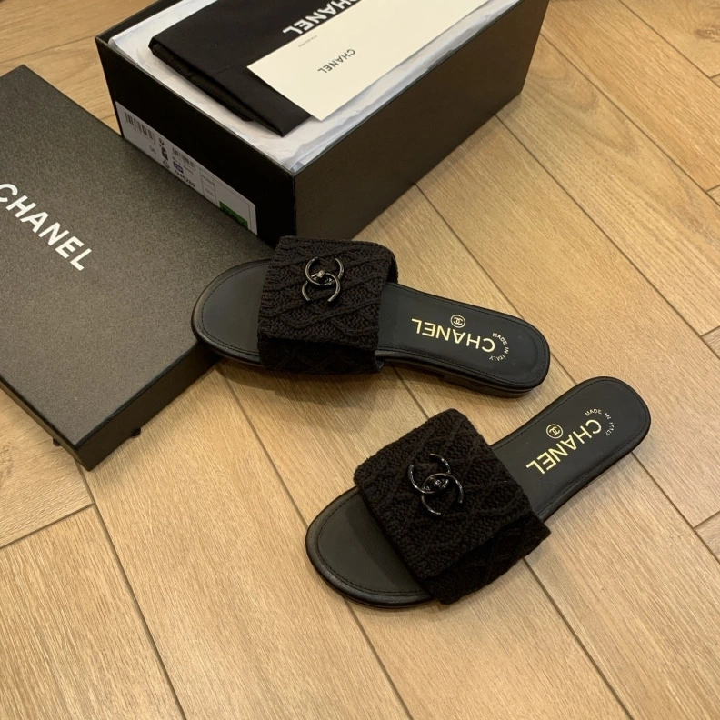 Chxnxl Slippers Classic 120058