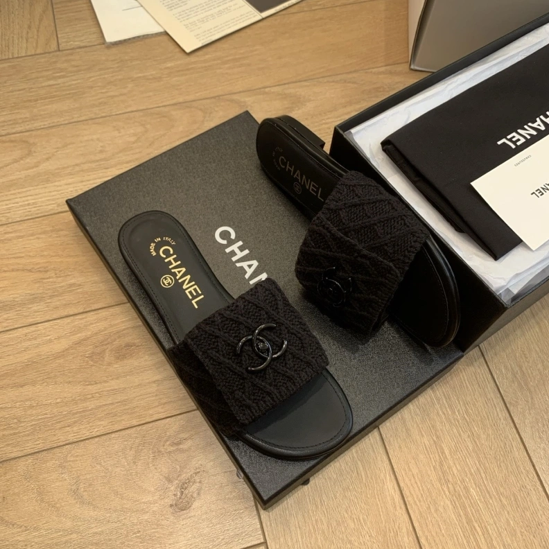 Chxnxl Slippers Classic 120058