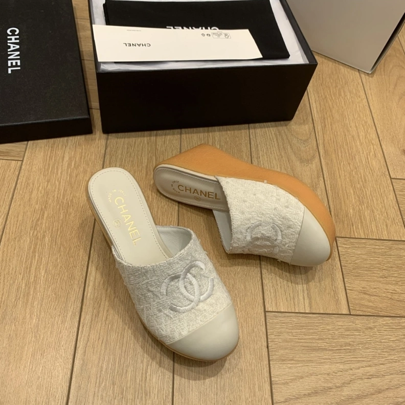 Chxnxl Slippers GoAnywhere 120048