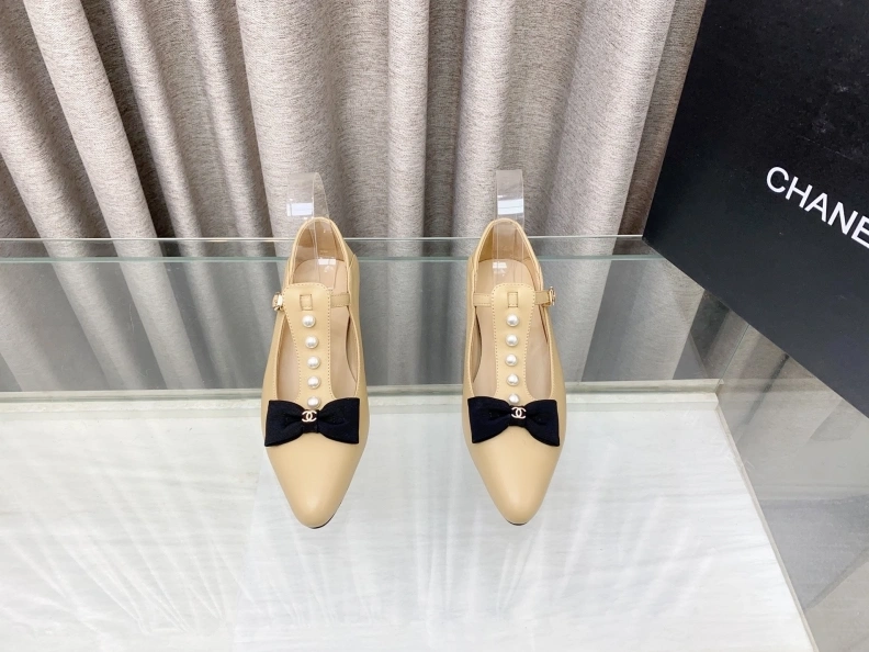 Resilient Chxnxl Flat Shoes 120988