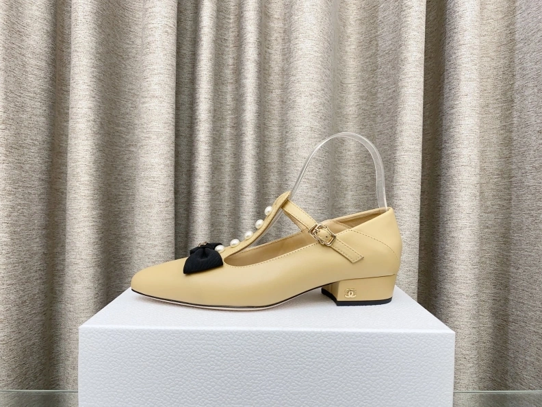 Resilient Chxnxl Flat Shoes 120988