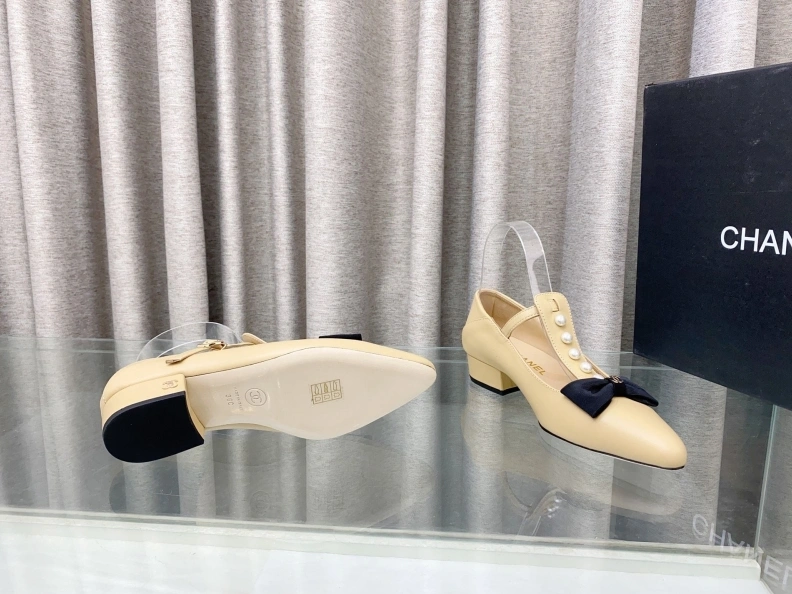 Resilient Chxnxl Flat Shoes 120988