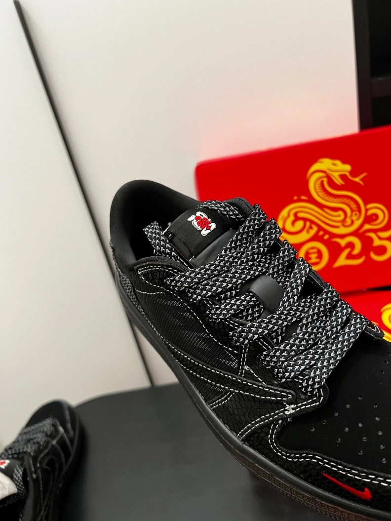 WellDesigned Nxkx Sneakers 199019