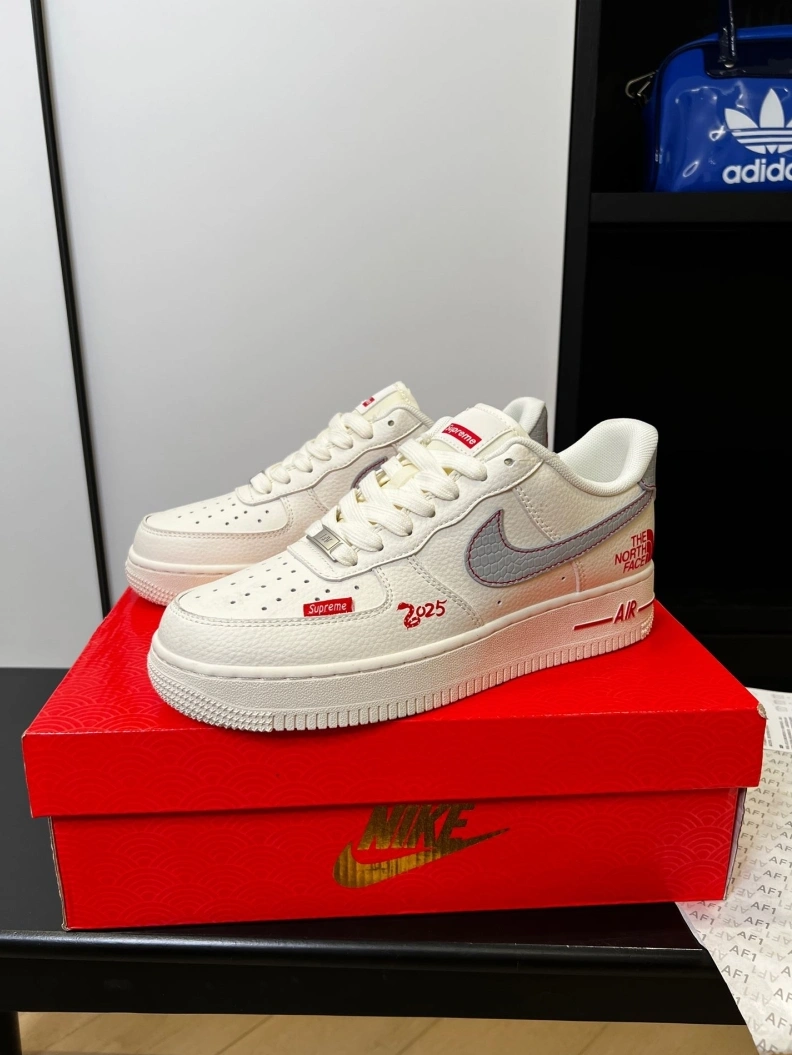Nxkx Sneakers EyeCatching 199014