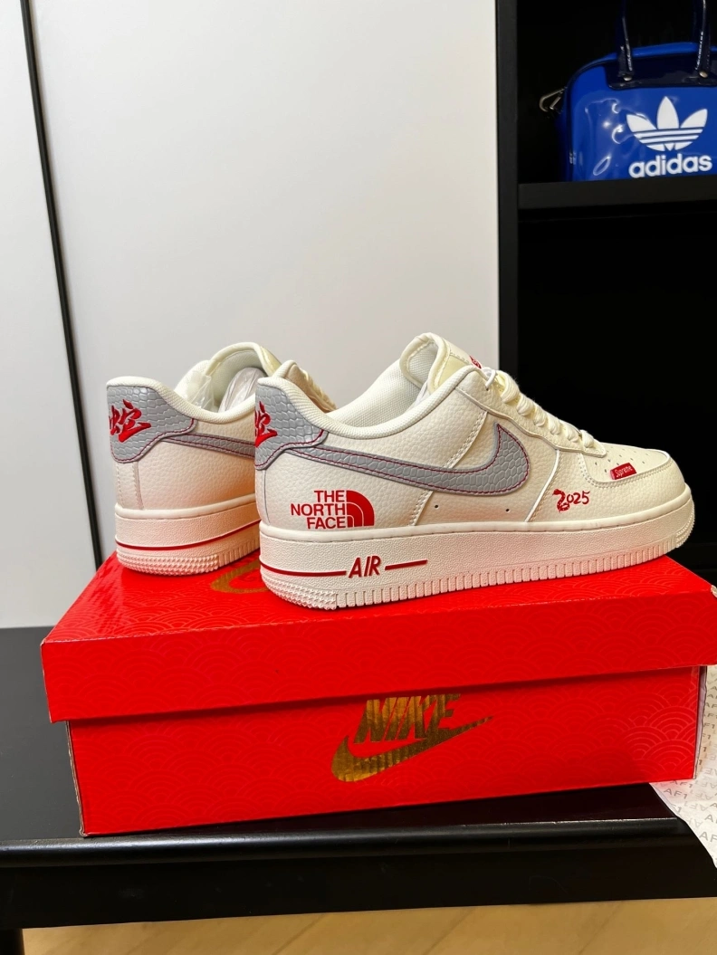 Nxkx Sneakers EyeCatching 199014