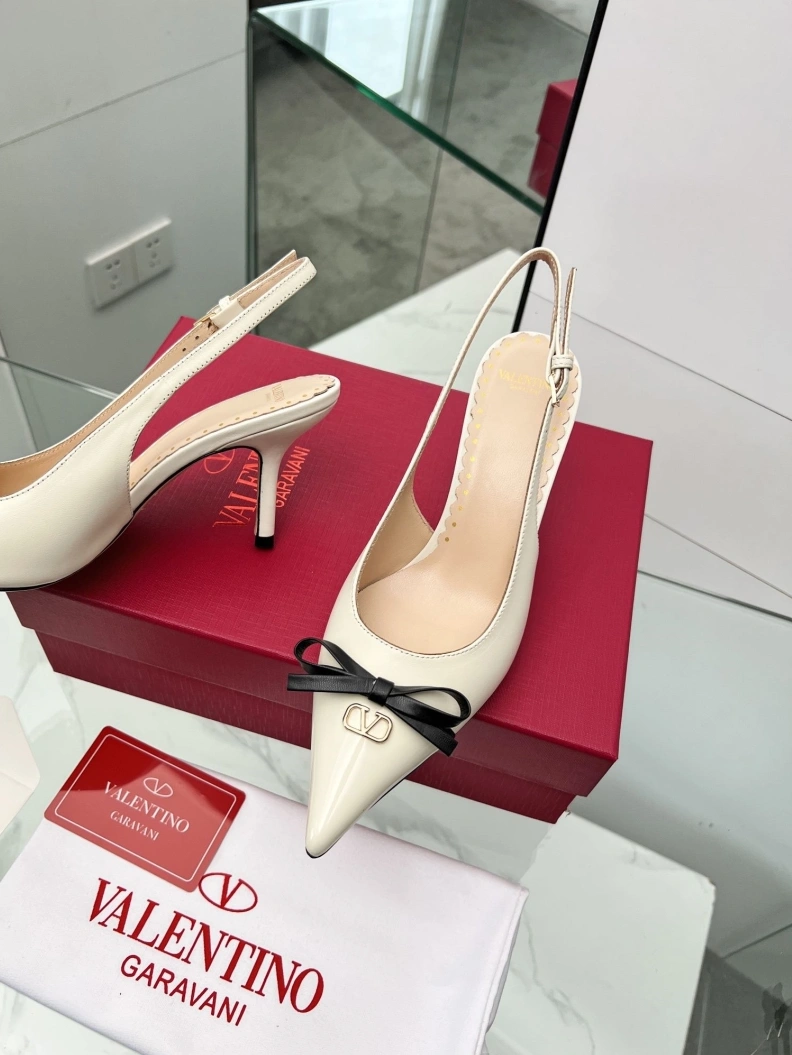 Flexible Vxlxntino Sandals 229750