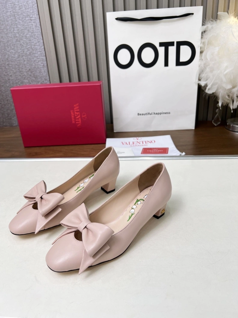 Timeless Vxlxntino flat shoes 229882