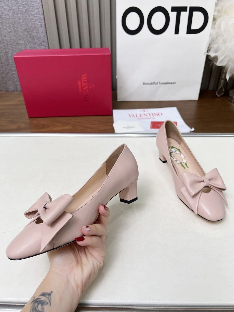 Timeless Vxlxntino flat shoes 229882