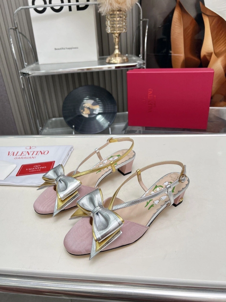 Trendy Vxlxntino Sandals 229745