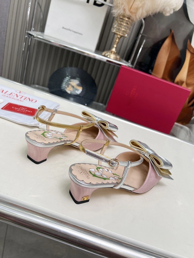 Trendy Vxlxntino Sandals 229745