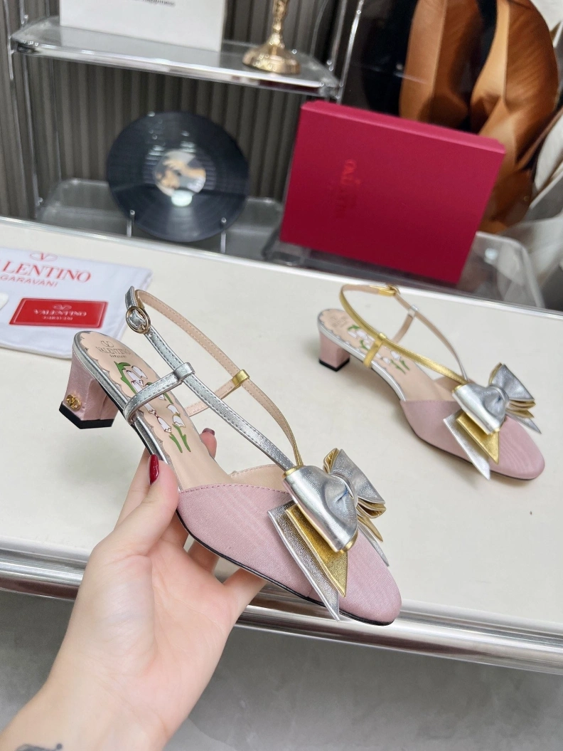 Trendy Vxlxntino Sandals 229745
