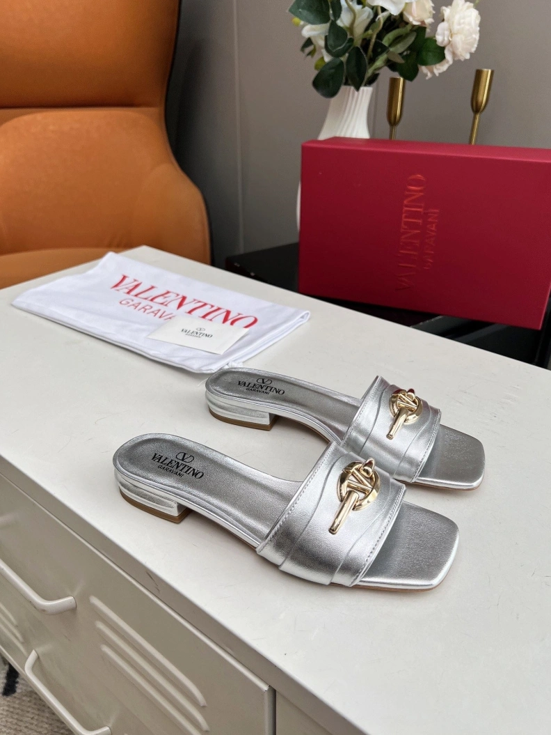 EyeCatching Vxlxntino Sandals 229735