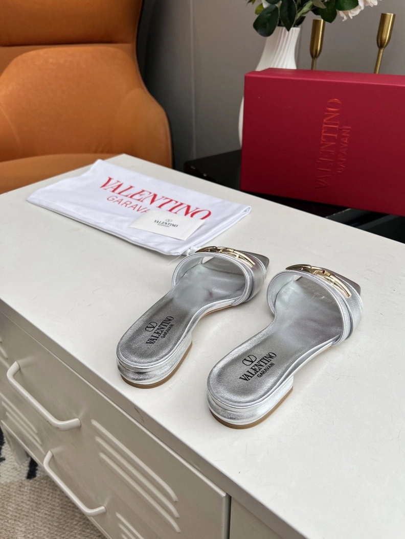 EyeCatching Vxlxntino Sandals 229735