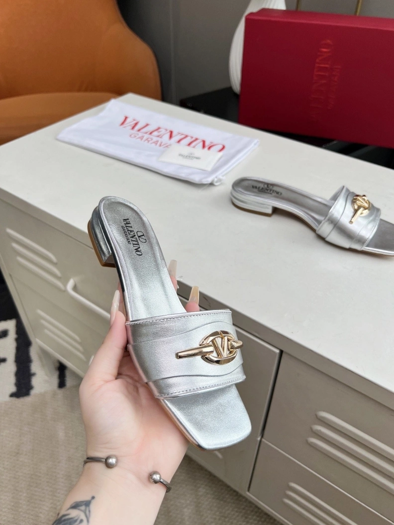 EyeCatching Vxlxntino Sandals 229735