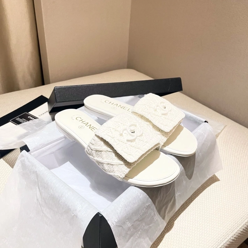 Chxnxl Slippers GoAnywhere 120054