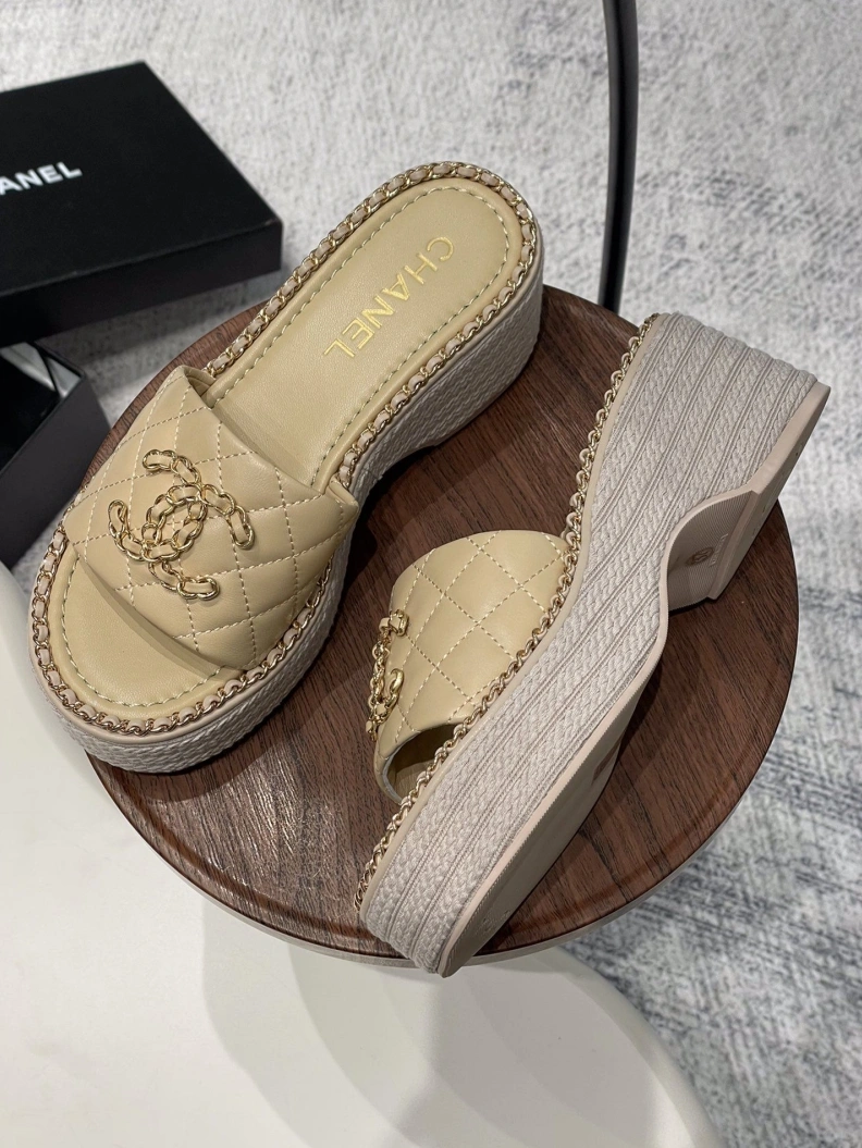 Chxnxl Slippers EyeCatching 120047