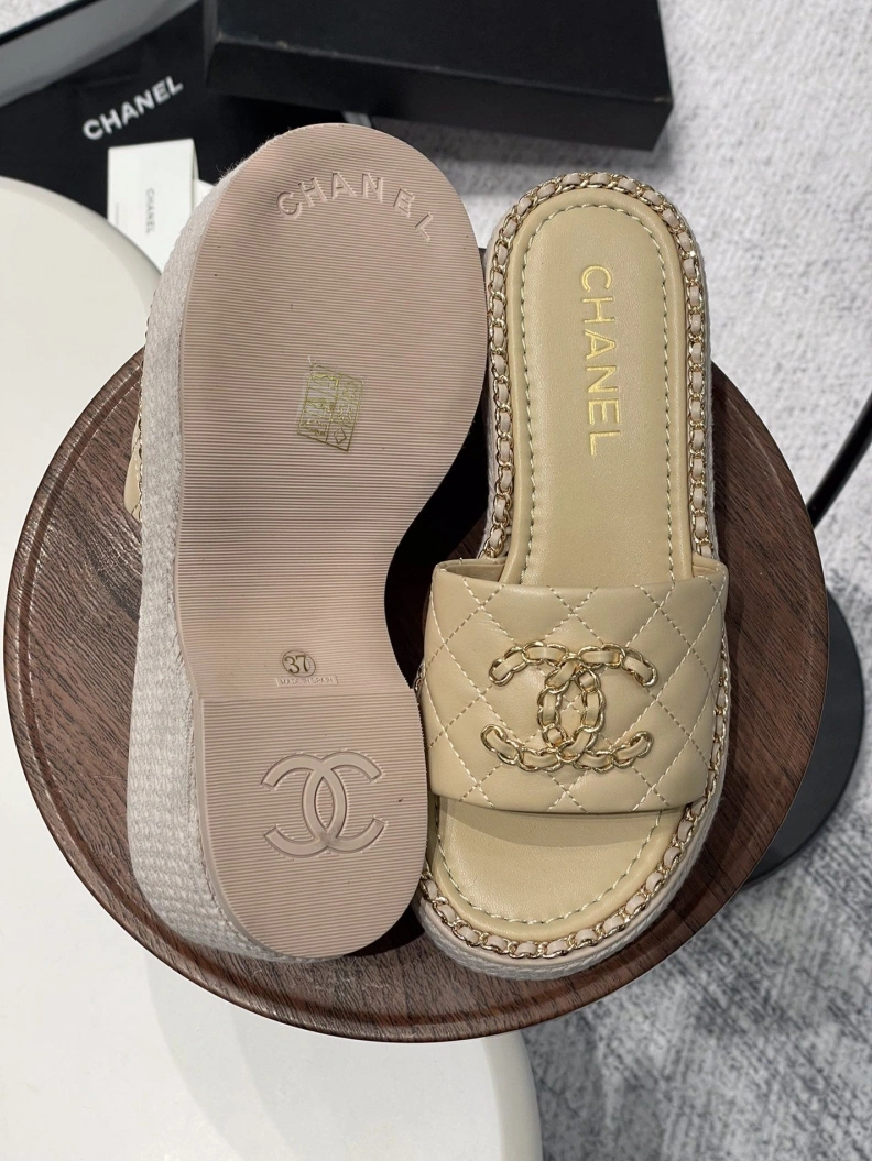 Chxnxl Slippers EyeCatching 120047