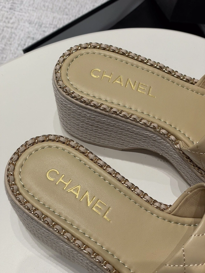 Chxnxl Slippers EyeCatching 120047