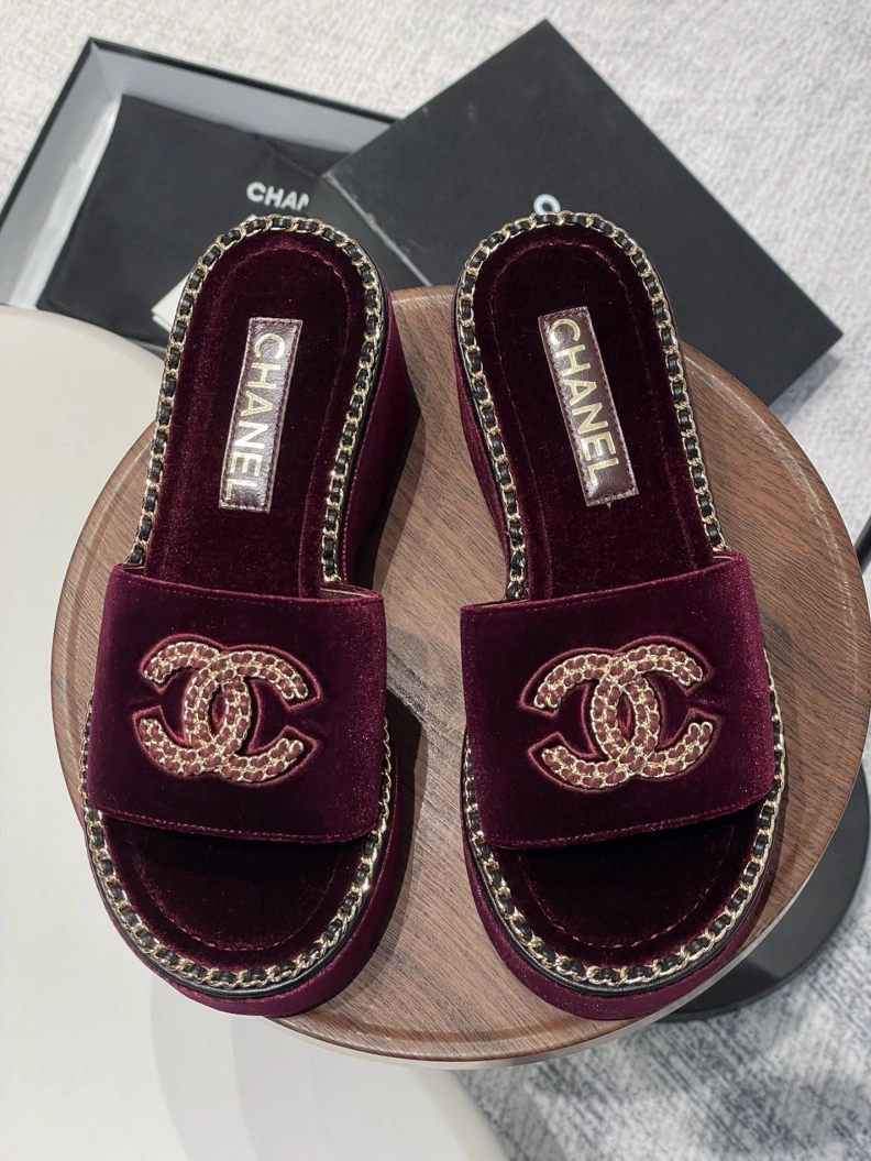 Popular Chxnxl Slippers 120030