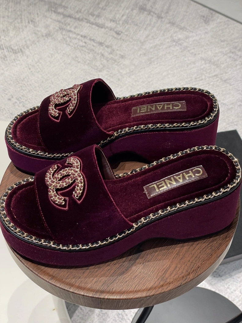 Popular Chxnxl Slippers 120030