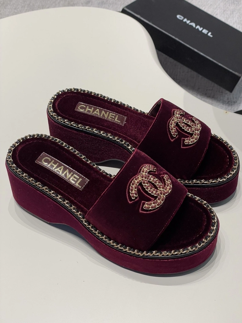 Popular Chxnxl Slippers 120030