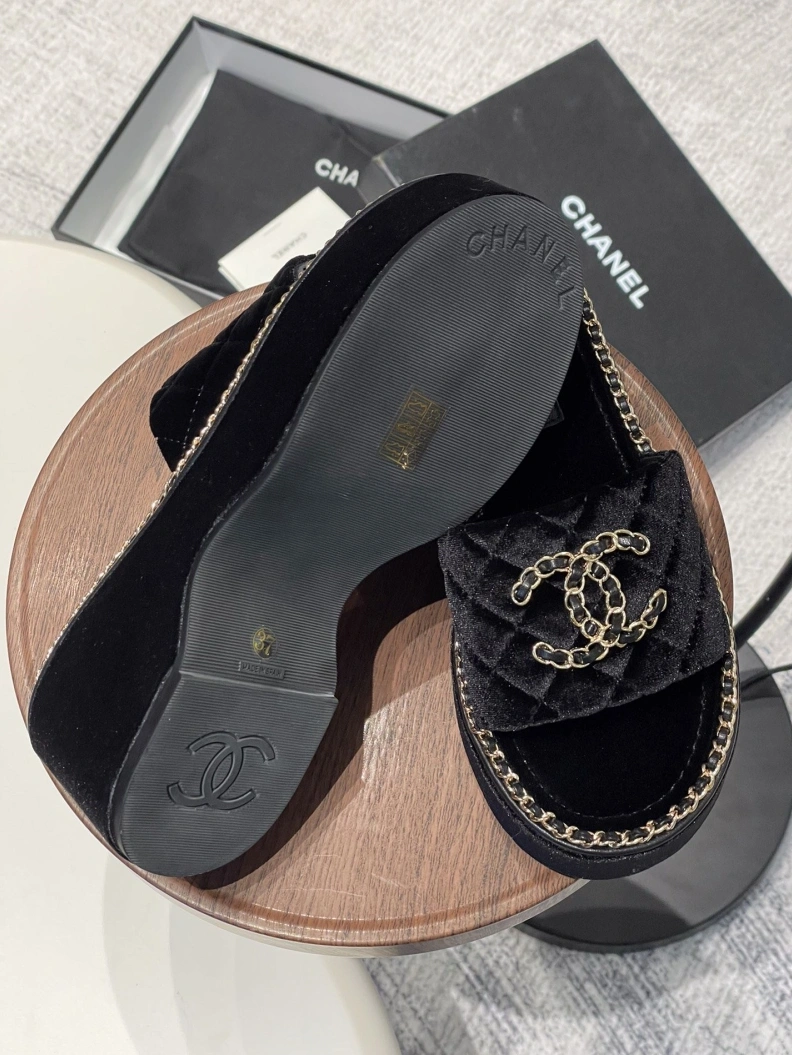 StreetReady Chxnxl Slippers 120029